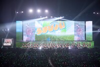 DAY2「うまぴょい伝説」のパフォーマンスシーン。(c)Cygames, Inc.