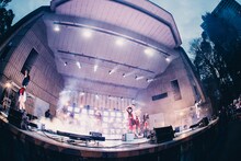 「INUWASI 4th Anniversary Live〝 狗野音 〟」の様子。（撮影：真島洸）