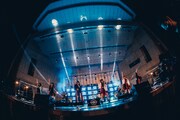 「INUWASI 4th Anniversary Live〝 狗野音 〟」の様子。(撮影:真島洸)