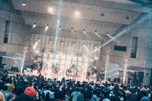 「INUWASI 4th Anniversary Live〝 狗野音 〟」の様子。（撮影：真島洸）