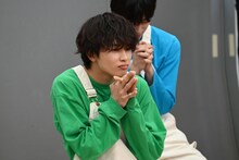 順位発表を待つタクヤ。