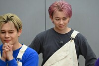 順位発表を待つカイとシューヤ。