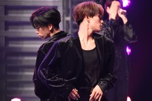 手前からマサヒロ、リョウガ。