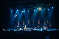 TOMOO「TOMOO LIVE TOUR 2023-2024 "TWO MOON"」最終公演の様子。（Photo by Kana Tarumi）