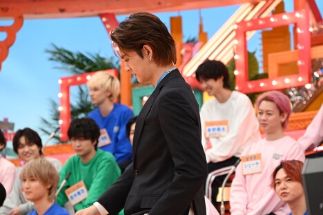 長いストロークを取り、チャレンジ開始前から気持ちを作る佐野勇斗（M!LK）。