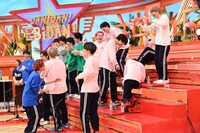 盛り上がる伊勢エビチーム。