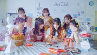 FRUITS ZIPPER「ハピチョコ」MV“meiji #推しチョコバレンタイン Ver.”より。