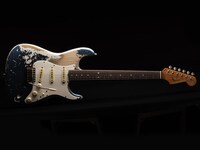 「Kyle McMillin Masterbuilt Takashi Kato 1965 Stratocaster(R) Ultimate Relic(R) "RYUBOKU"」