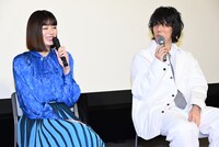 左から池田エライザ、野田洋次郎（RADWIMPS）。