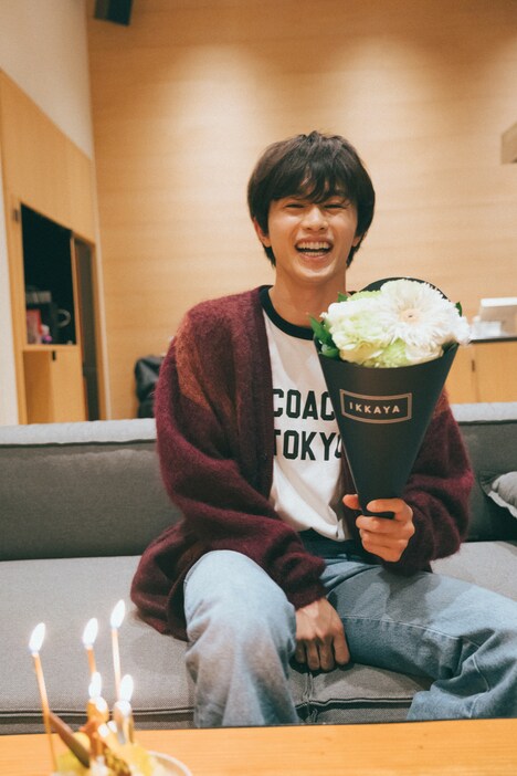 草川拓弥（超特急）「辻褄」先行カット（撮影：前康輔）