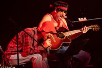 赤えんぴつ（Photo by RyuyaAmao）