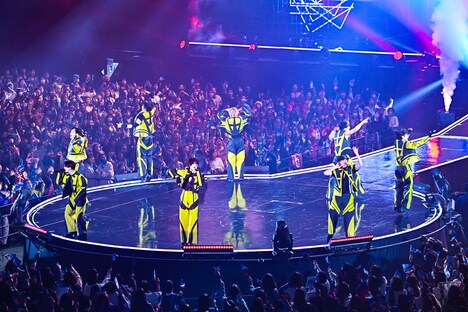 「FANTASTICS LIVE TOUR 2024 "INTERSTELLATIC FANTASTIC”」（撮影：木下マリ）