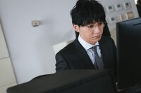 SKY-HI「ヒッピー」ミュージックビデオより。