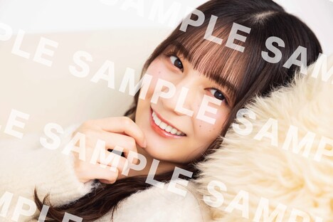 「H46 MODE vol.1」星野書店特典B3ポスター（Photo by Ryuji Sue）(c)KOBUNSHA