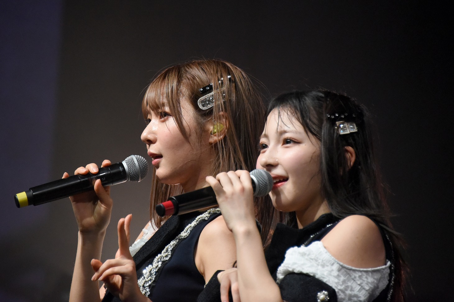 左から奥ゆい、十味。