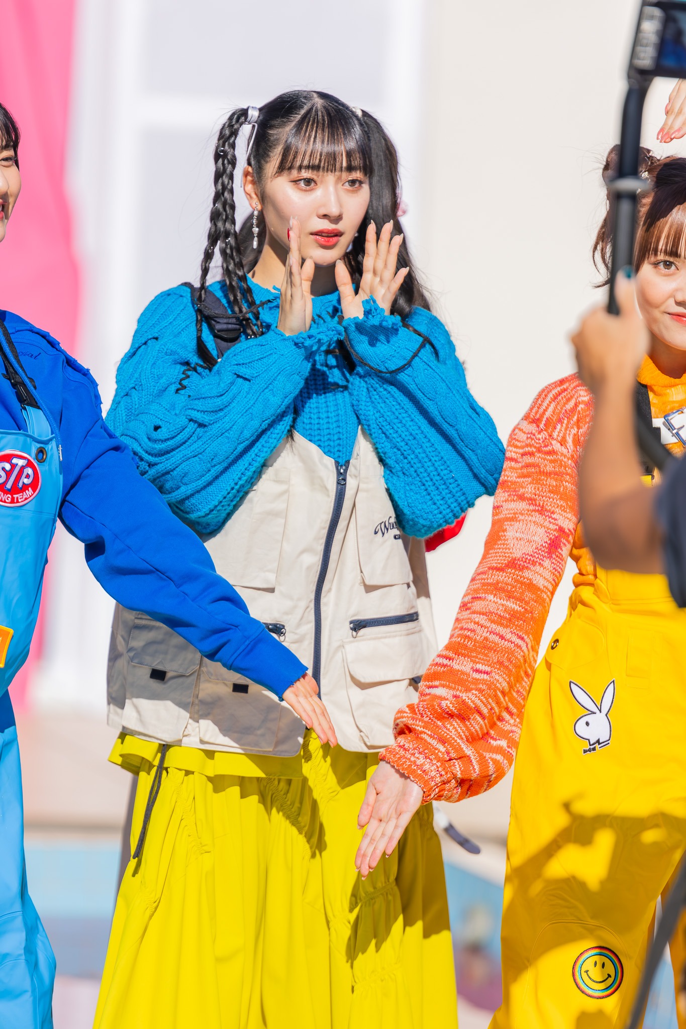 いぎなり東北産「沼れ！マイラバー」ミュージックビデオのメイキング写真。