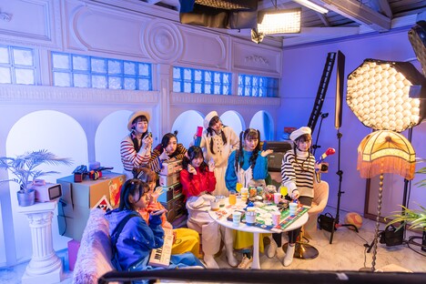 いぎなり東北産「沼れ!マイラバー」ミュージックビデオのメイキング写真。