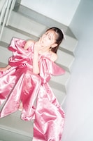 櫻井優衣の1st写真集「YUi」通常版バックカバー。（撮影：佐藤佑一）