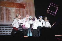 いれいす初の日本武道館ライブ「Irregular Dice」の様子。（撮影：北島）