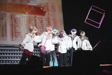 いれいす初の日本武道館ライブ「Irregular Dice」の様子。（撮影：北島）