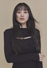 乃木坂46 5期生 写真集「あの頃、乃木坂にいた」インタビューページより川崎桜。（Photo by Sakai De Jun）