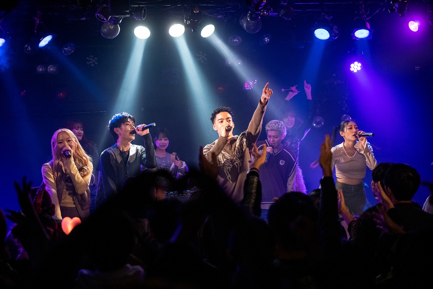 「lyrical school oneman live 2024 "1st Anniversary"」の様子。