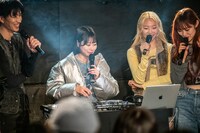 アンコールで「House Party」をリクエストするもやんわり却下されるryuya（左端）。