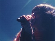 ドレスコーズ「最低なともだち」ライブ映像より。