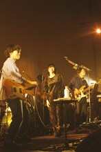 くるりと畳野彩加。（撮影：池野詩織）