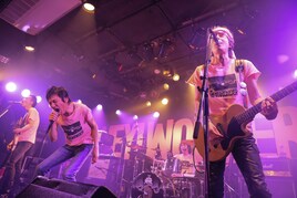 ザ・クロマニヨンズ、全43公演のツアーが熊谷で開幕