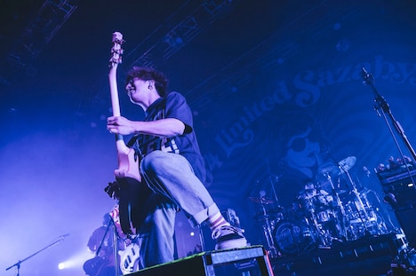 HIROKAZ（G / 04 Limited Sazabys）（撮影：ヤオタケシ）