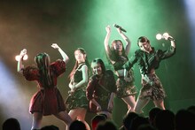 フィロソフィーのダンス（撮影：ヨシモリユウナ）