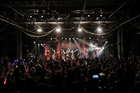 「東京のダンスIII ～東京女子流 × フィロソフィーのダンス～ byライブナタリー」の様子。（撮影：ヨシモリユウナ）