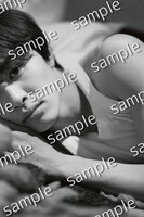 草川拓弥フォトブック「辻褄」HMV限定の特典ポストカード。（撮影：前康輔）