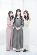 左から川崎桜、池田瑛紗、菅原咲月。