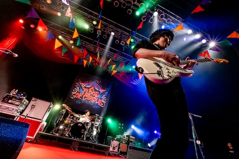 UNISON SQUARE GARDEN（Photo by Viola Kam［V'z Twinkle］）