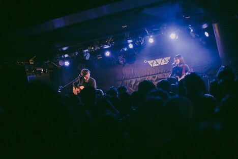 左から中田裕二、矢井田瞳。（撮影：鈴木友莉）