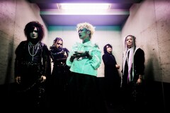 sukekiyoの歴史詰め込んだ“最新音源映像大全集”制作決定、8月には「頸に汗」ツアー