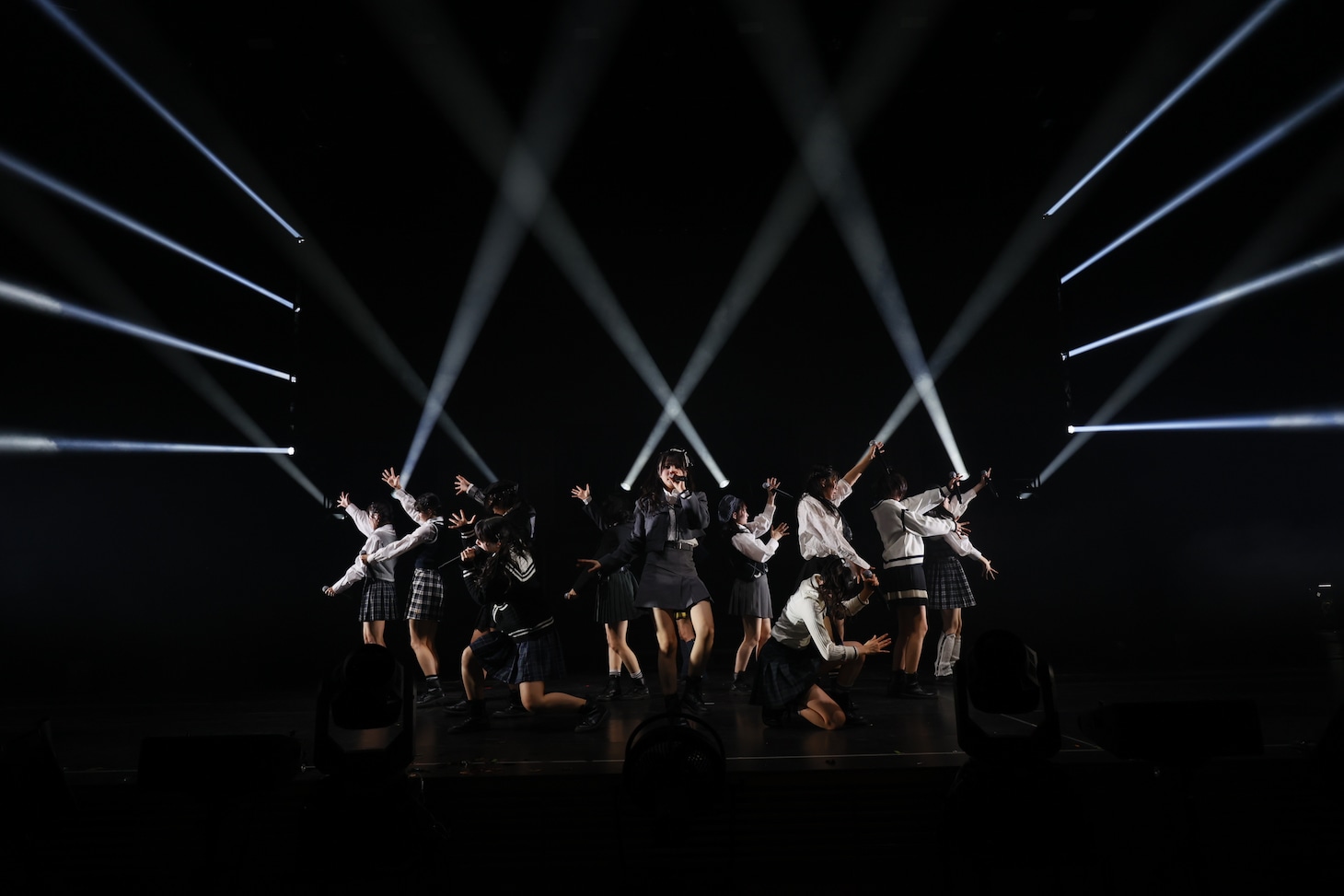「≒JOY 2nd ANNIVERSARY PREMIUM CONCERT」の様子。(c)YOANI / ソニー・ミュージックレーベルズ