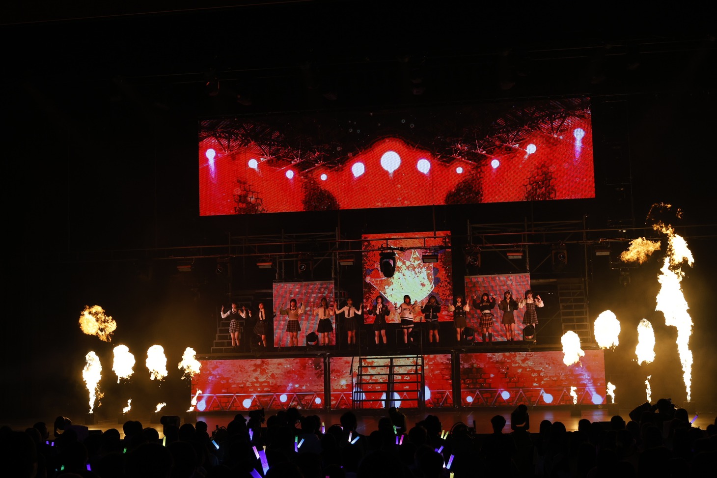 「≒JOY 2nd ANNIVERSARY PREMIUM CONCERT」の様子。(c)YOANI / ソニー・ミュージックレーベルズ