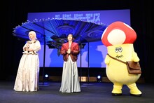 左からあの、幾田りら、イソベやん。