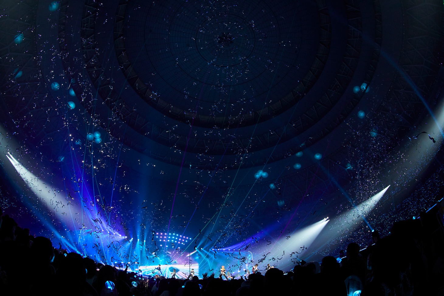 「INI 2ND ARENA LIVE TOUR [READY TO POP!] IN KYOCERA DOME OSAKA」大阪・京セラドーム大阪公演の様子。(c)LAPONE Entertainment
