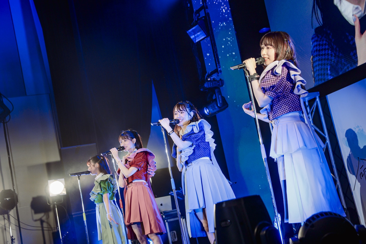 TEAM SHACHI（撮影：ヨシモリユウナ）