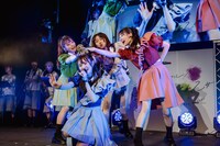 TEAM SHACHI「ライブハウスツアー2023-2024 WINTER～ライブスペクタクル！命短し、沸かせよ乙女～」東京公演の様子。（撮影：ヨシモリユウナ）