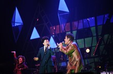 浜野謙太（在日ファンク）と鈴木雅之。(c)ENDRECHERI MIX AND YOU FES FUNK＆FUNK