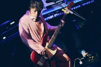 許田信介（B）（Photo by Tetsuya Yamakawa）