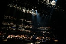 「ZAZEN BOYS TOUR MATSURI SESSION 2024」TOKYO DOME CITY HALL公演の様子。（撮影：菊池茂夫）