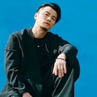 KREVAが新曲やアナログ盤3タイトルの発売など一挙発表、直筆リリックの展示会「原書展」も