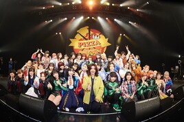 WACK所属7組が熱演！「PiZZA WACKful WORLD TOUR」Zeppお台場で大団円