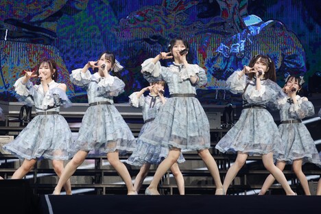 「≠ME 5th ANNIVERSARY PREMIUM CONCERT」の様子。(c)YOANI